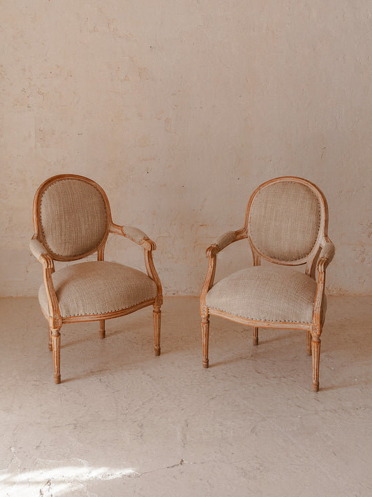 Paire de fauteuils à carreaux Louis XVI SXVIII