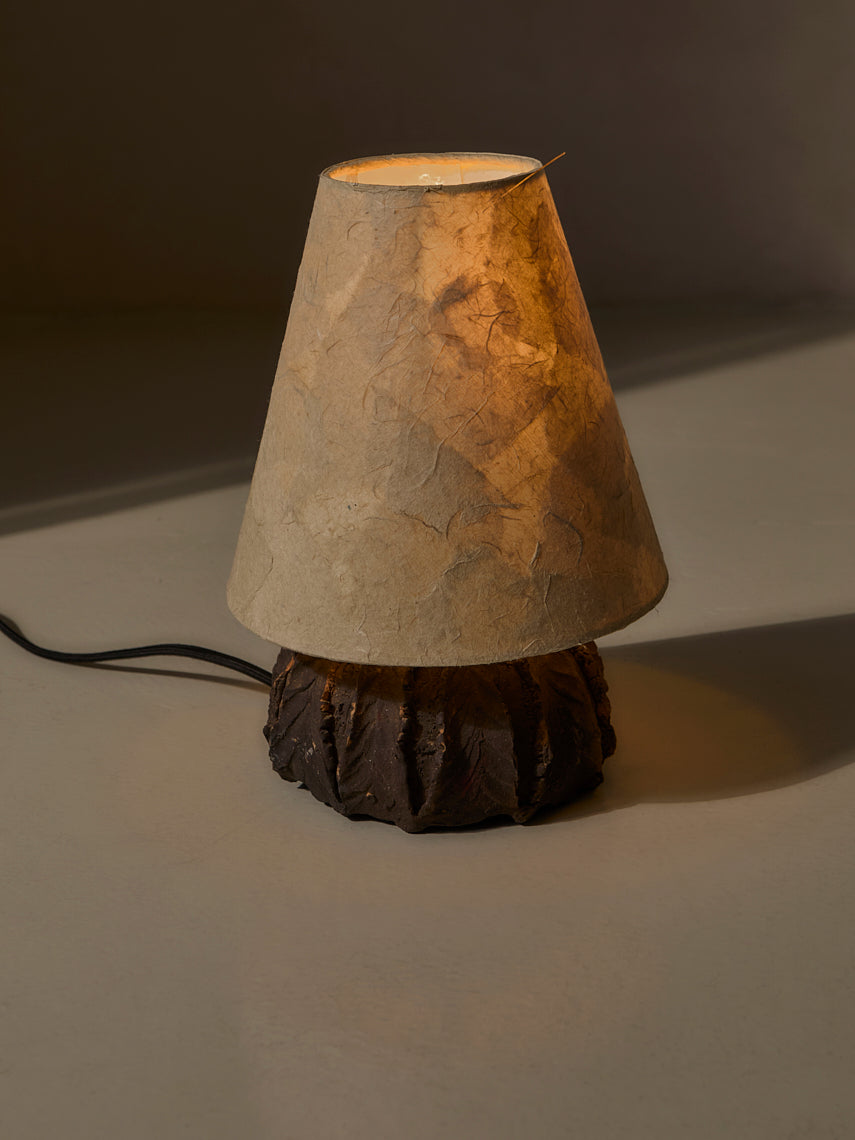 Nam Du Linen and ceramic table lamp by Srepokk