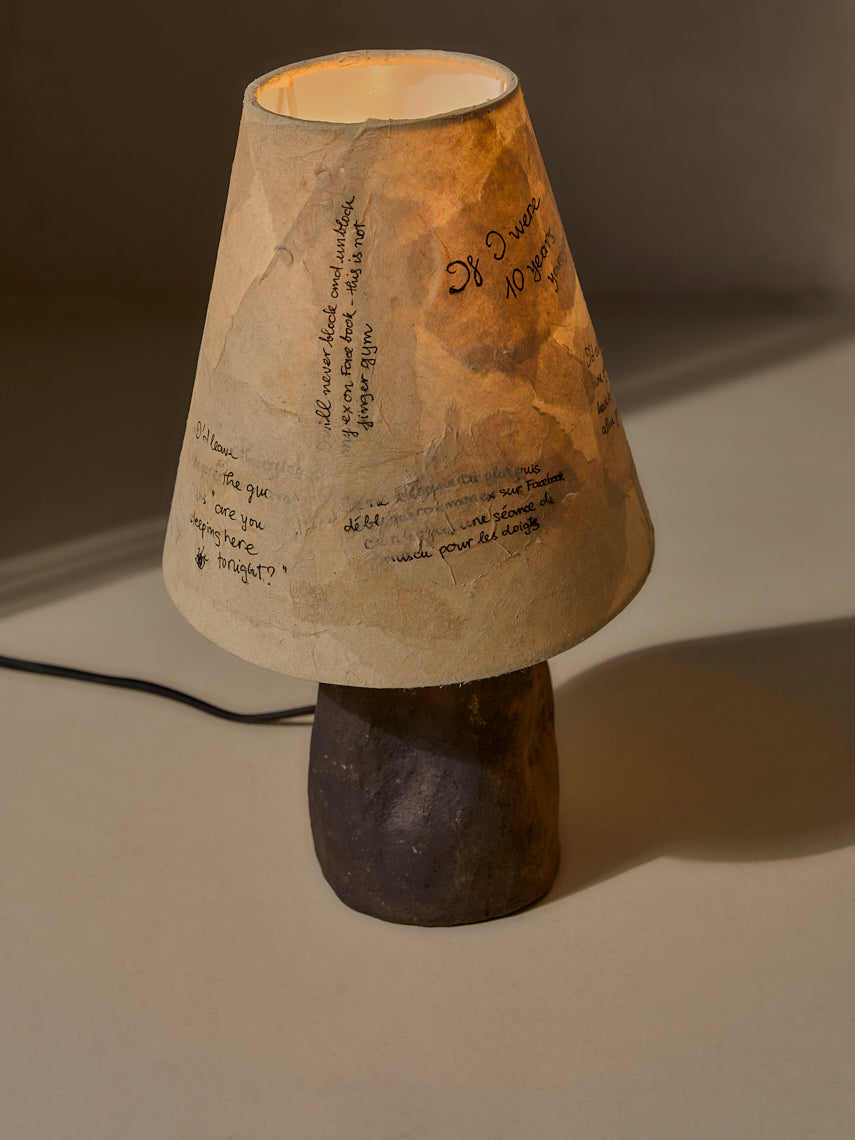 Voi Vang Lámpara de mesa