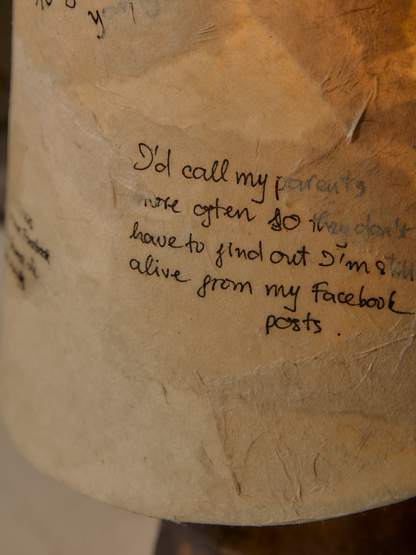 Voi Vang Lámpara de mesa