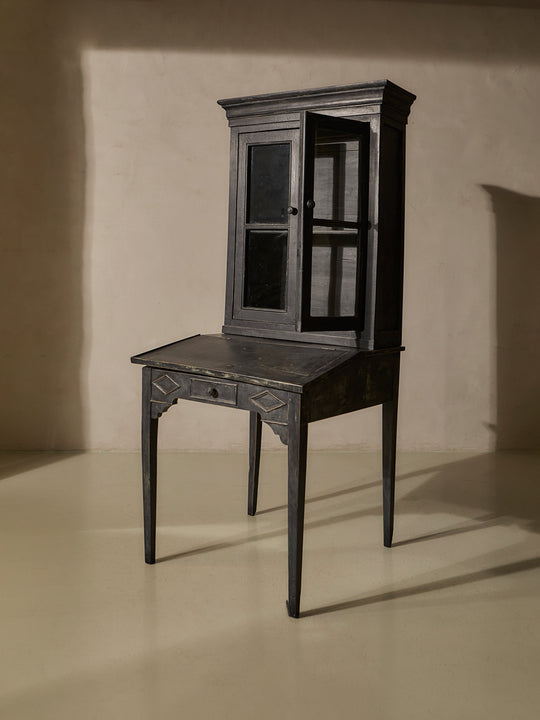 Small bureau, France, 19th century