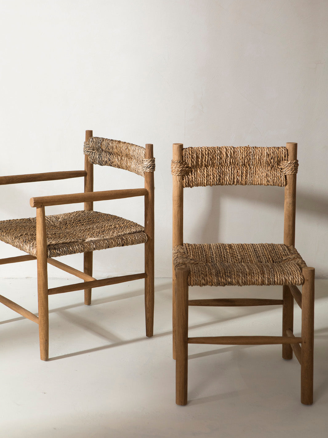 Silla teca y fibra natural