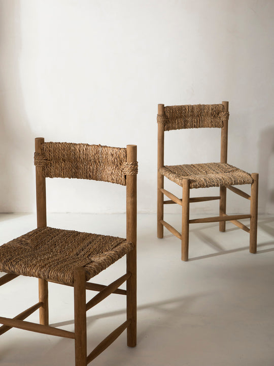 Chaise in teck and natural fibers