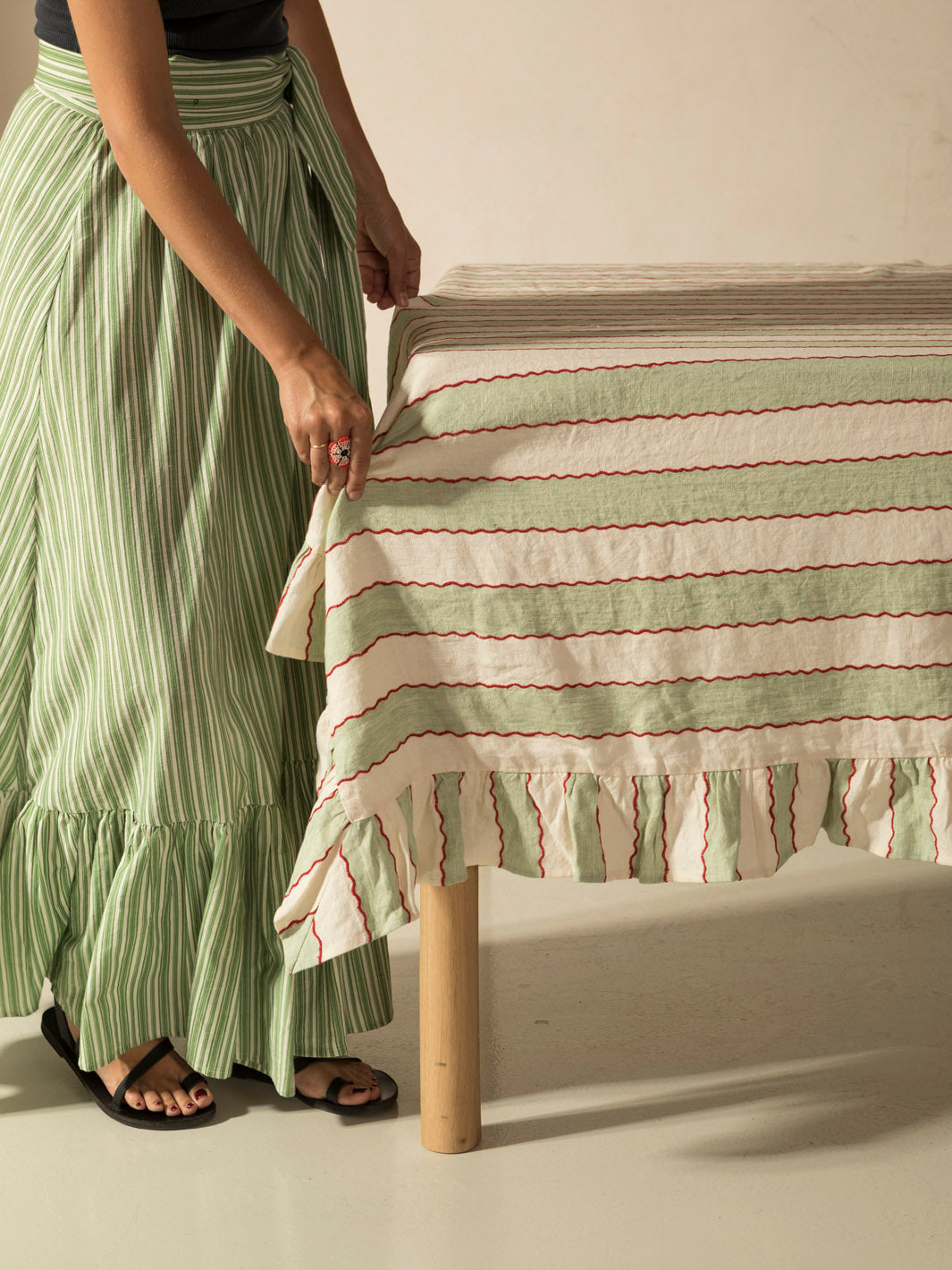 Marionette tablecloth pistachio