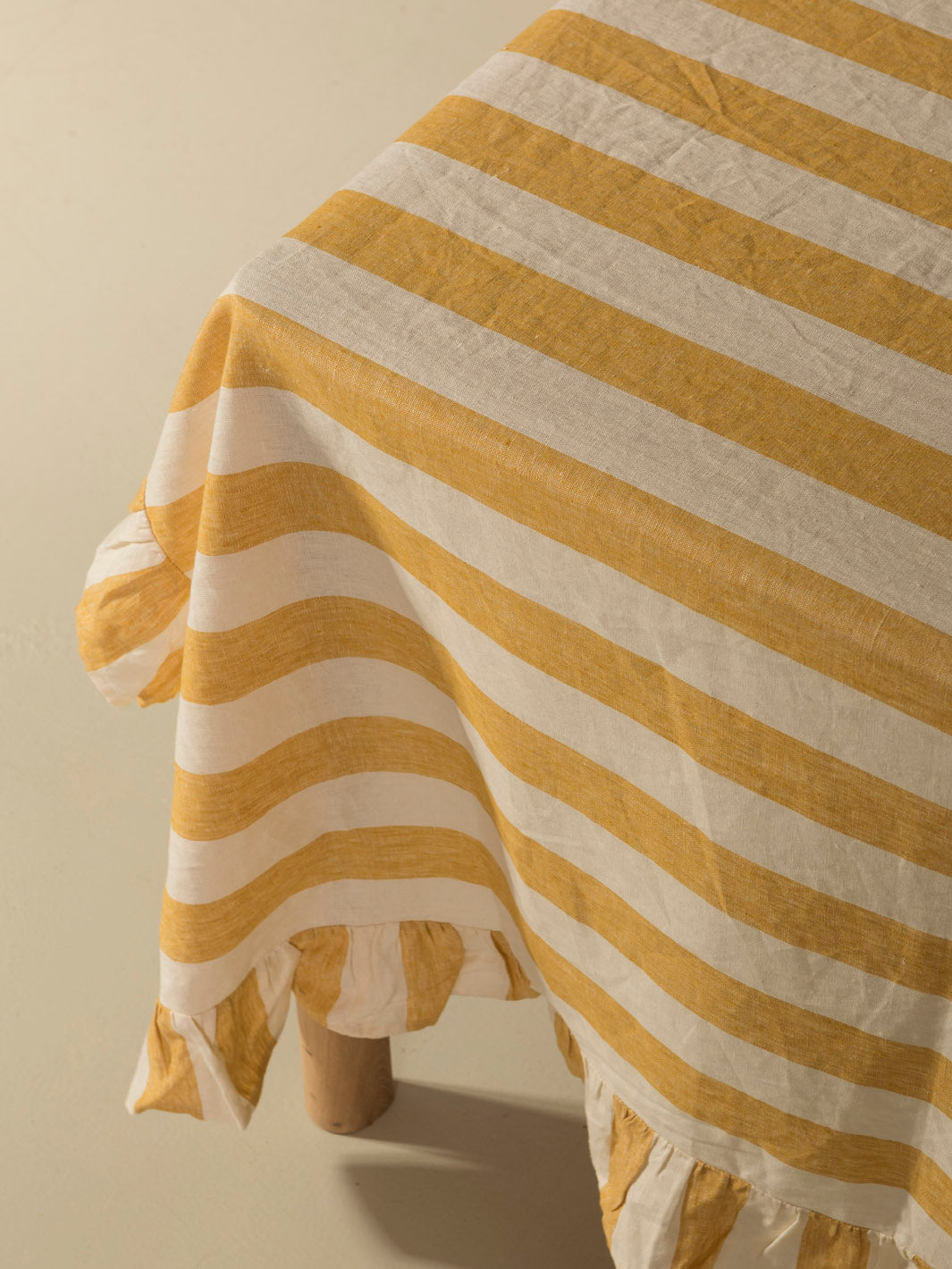 Sirkus striped tablecloth, buttercup