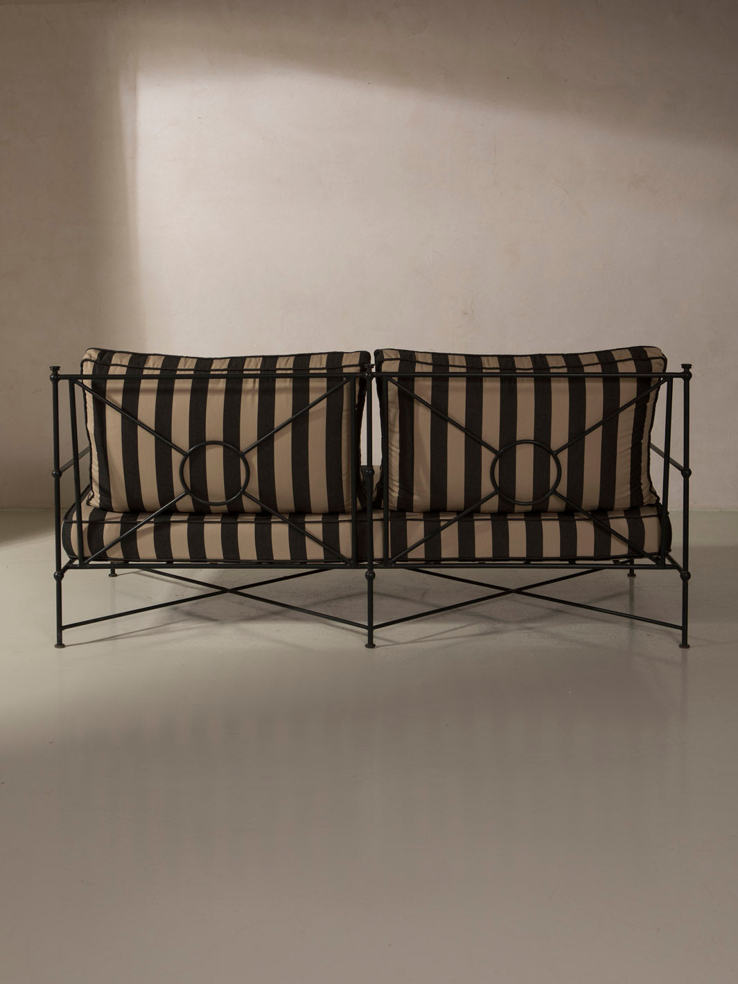 Medaillon wrought iron sofa cover 180cm black and beige