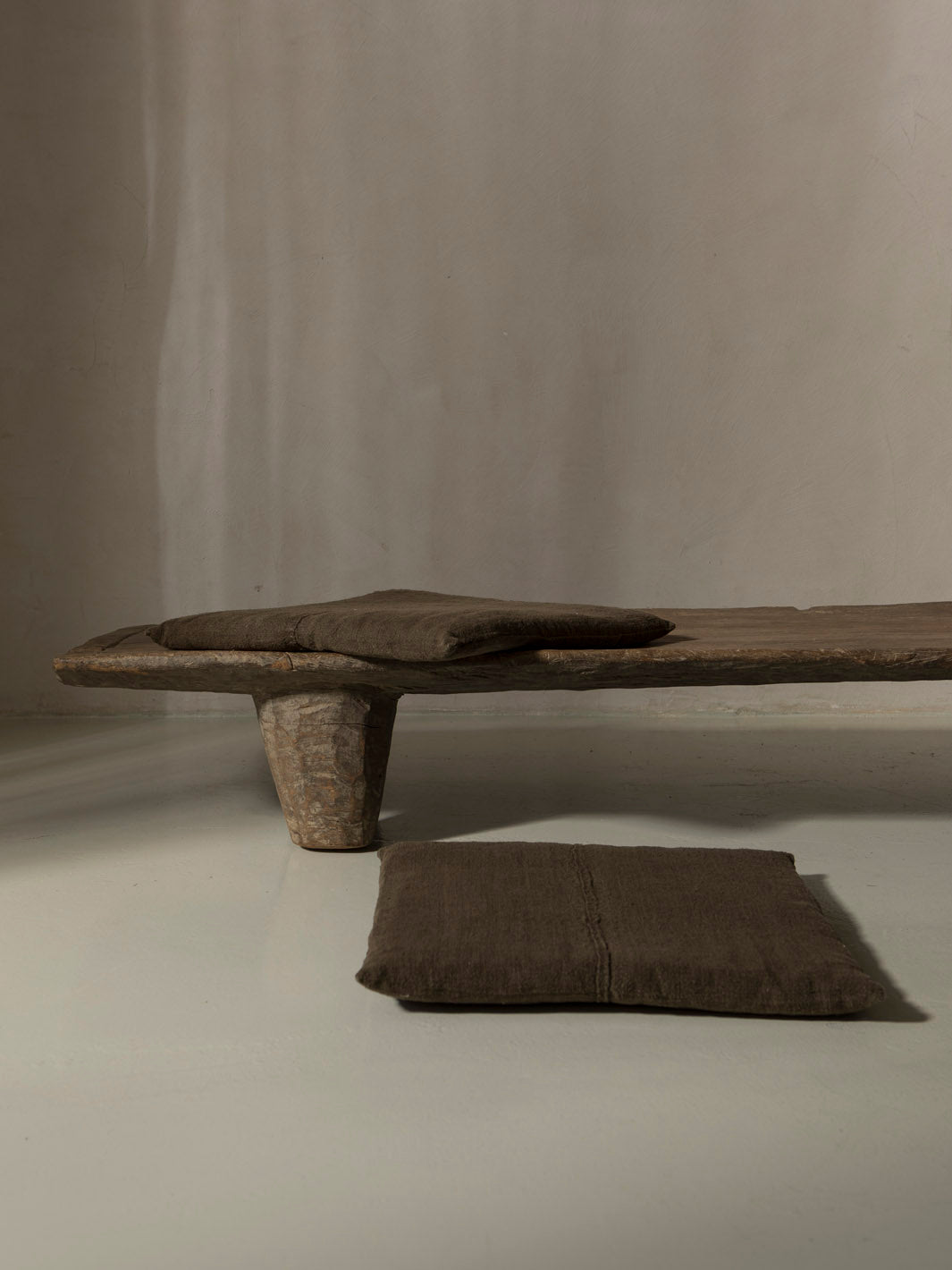 Set de Almohadones Zabutón Yakisugi Isabelle Yamamoto 55x55cm