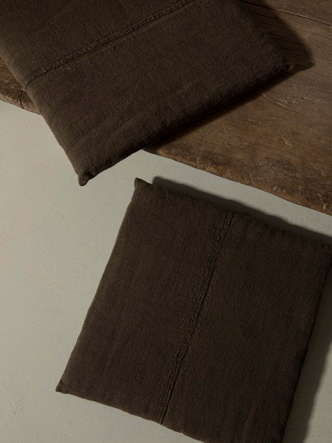 Set de Almohadones Zabutón Yakisugi Isabelle Yamamoto 55x55cm