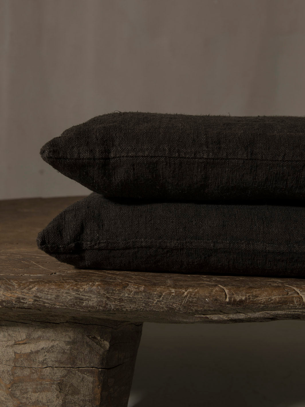 Set de Almohadones Zabutón Yakisugi Isabelle Yamamoto 55x55cm 2