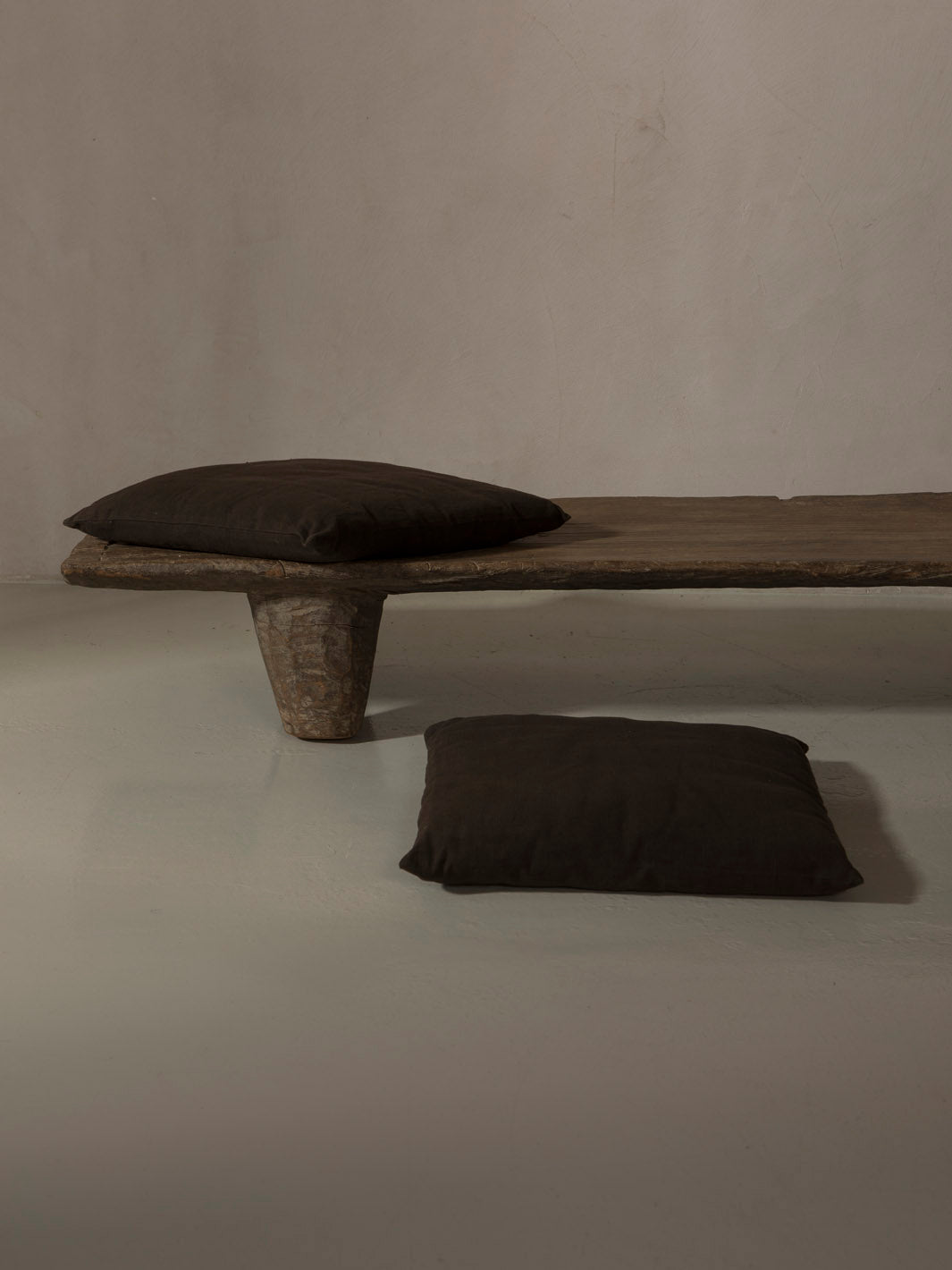 Set de Almohadones Zabutón Yakisugi Isabelle Yamamoto 55x55cm 3