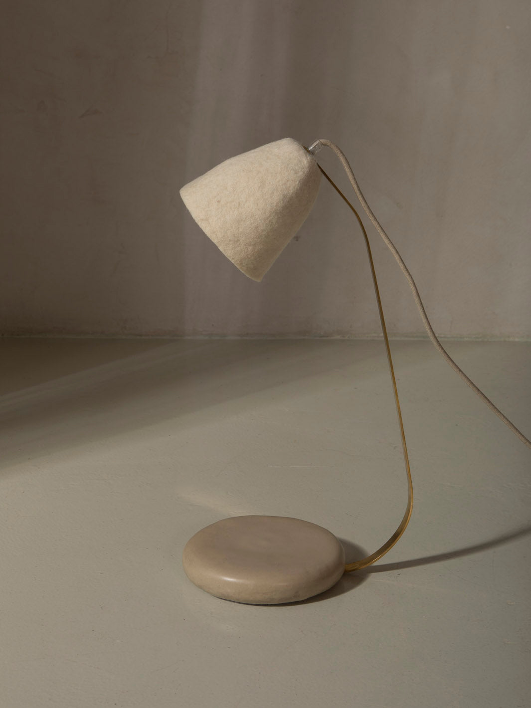 Felt and ceramic table lamp