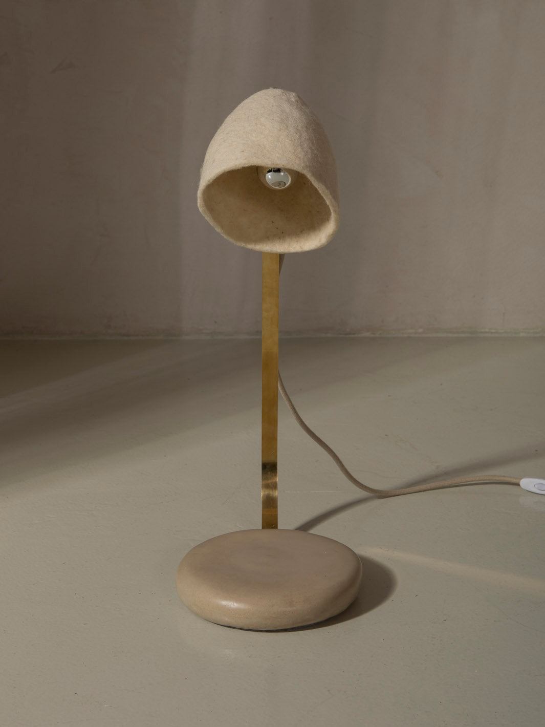 Felt and ceramic table lamp