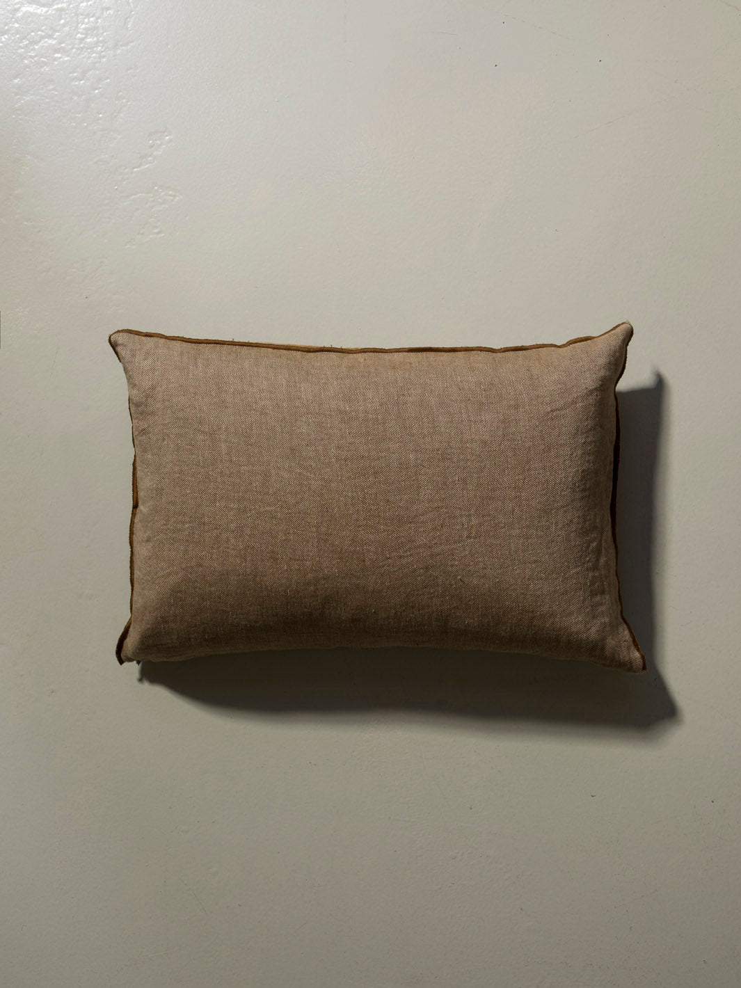 Almohadón de lino Havana / Givré Maison de Vacances 40x60cm