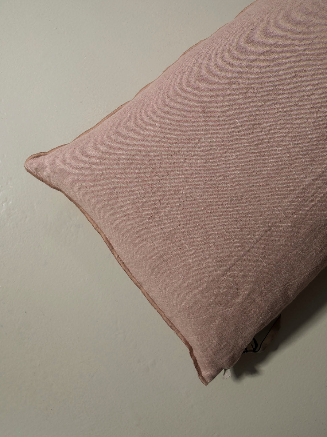 Almohadón de lino Bois de Rose / Givré Maison de Vacances 40x60cm
