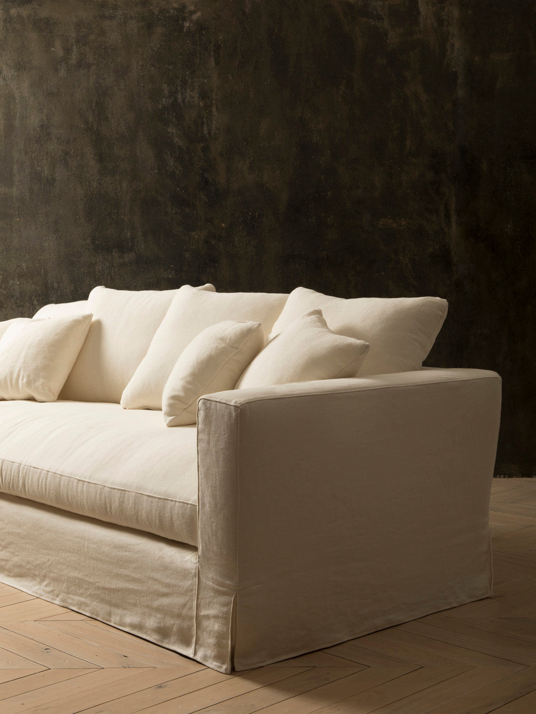 Omaanda Pearl Linen Sofa