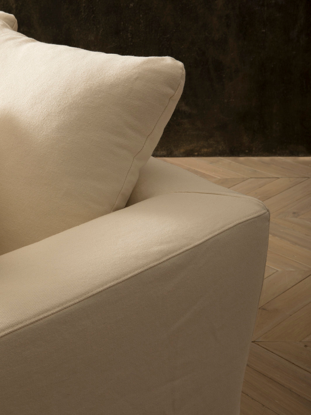 Omaanda Pearl Linen Sofa