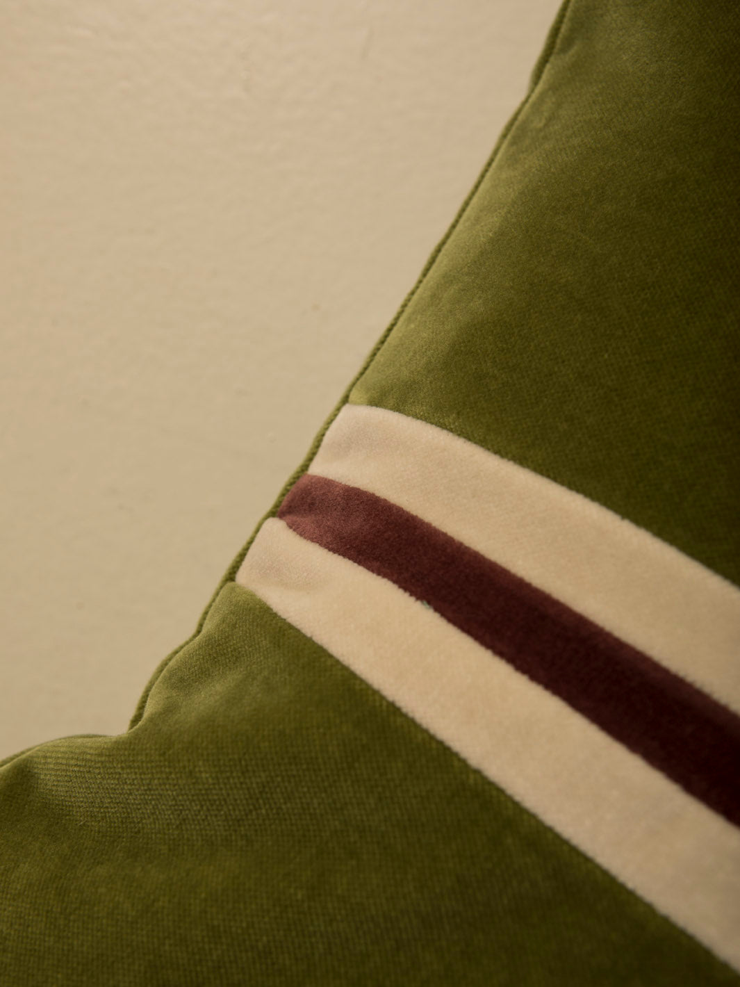 Harlow Leaves Cushion