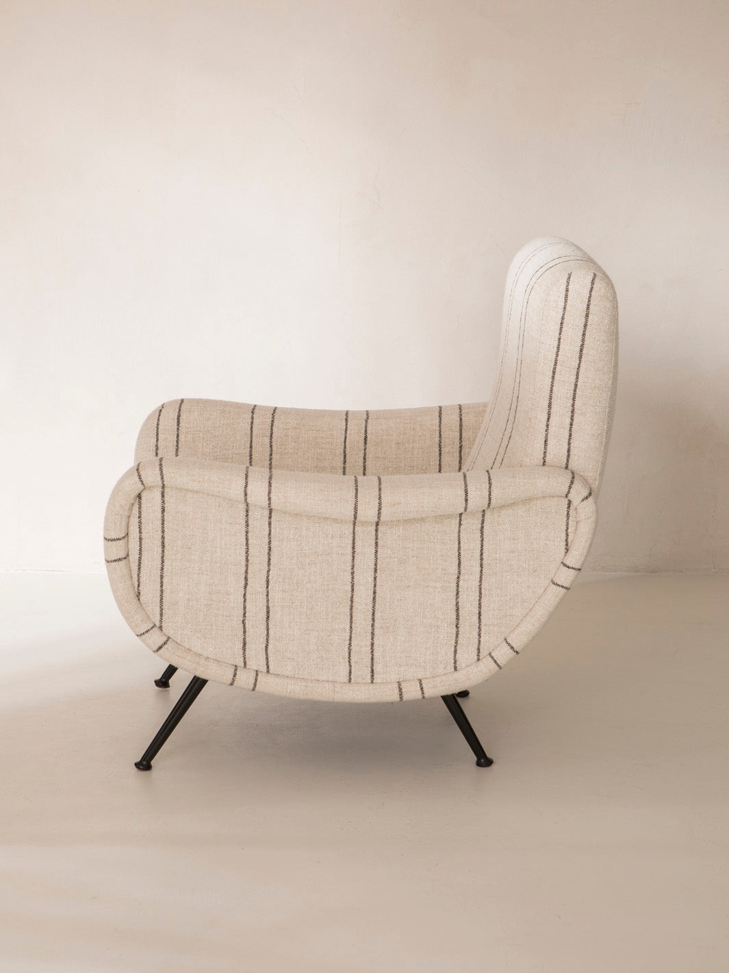 Mid Armchair