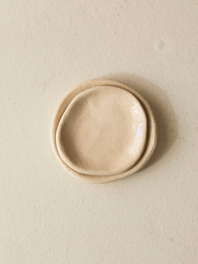 Ecru plate