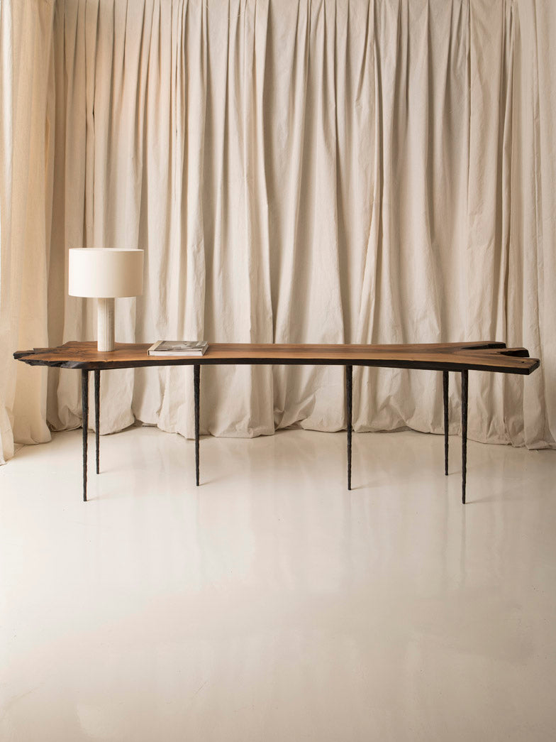 Consola de nogal 280x80x76cm