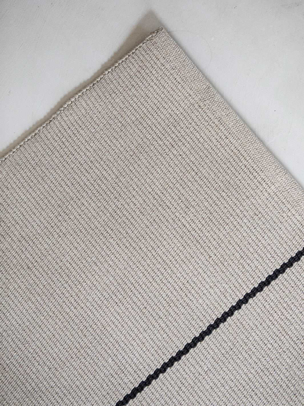 Carpet FINI Ivory / Black