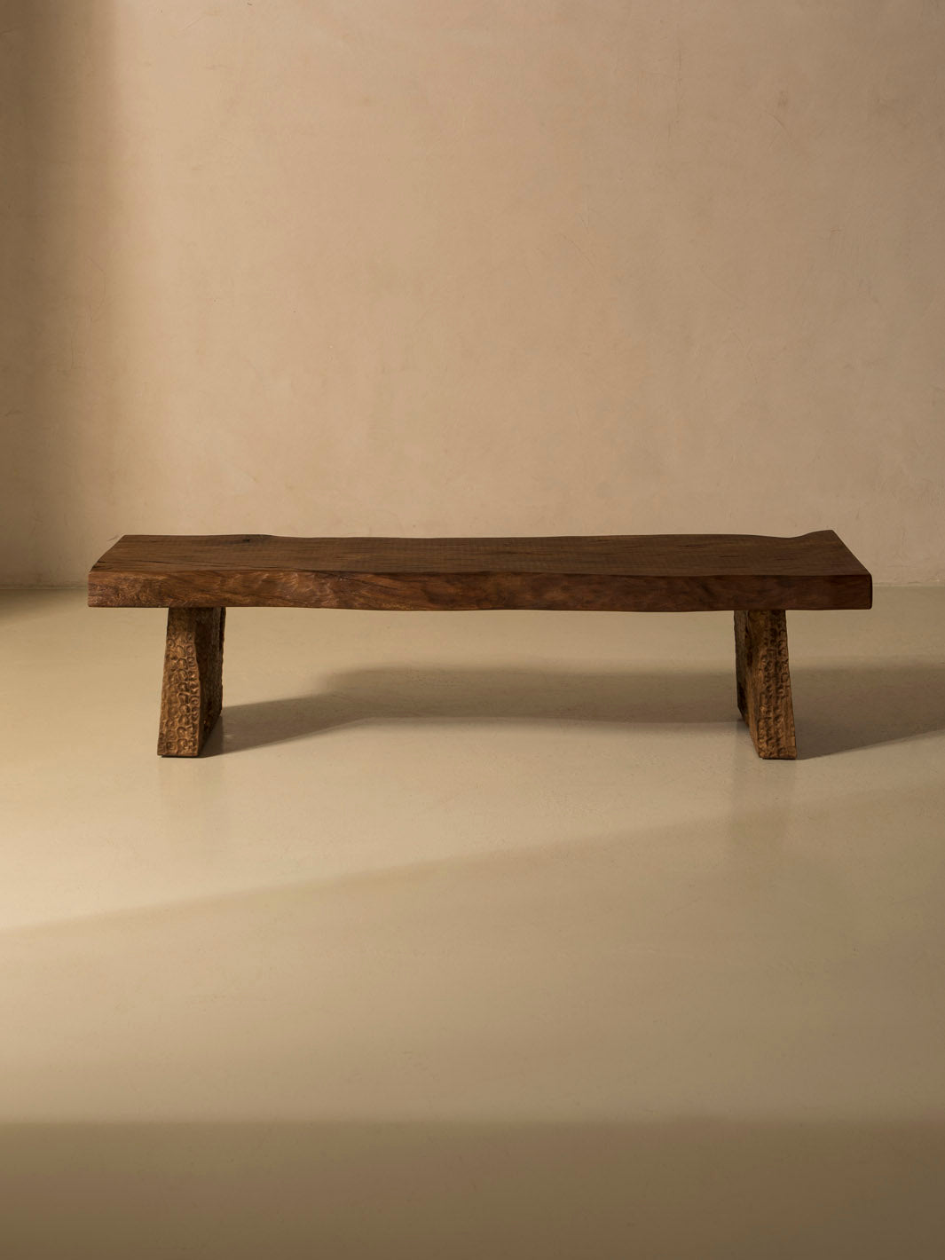 Banco Brutalista
