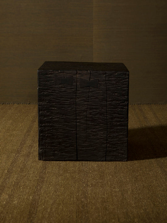 Peana Kuro 40x40x40cm