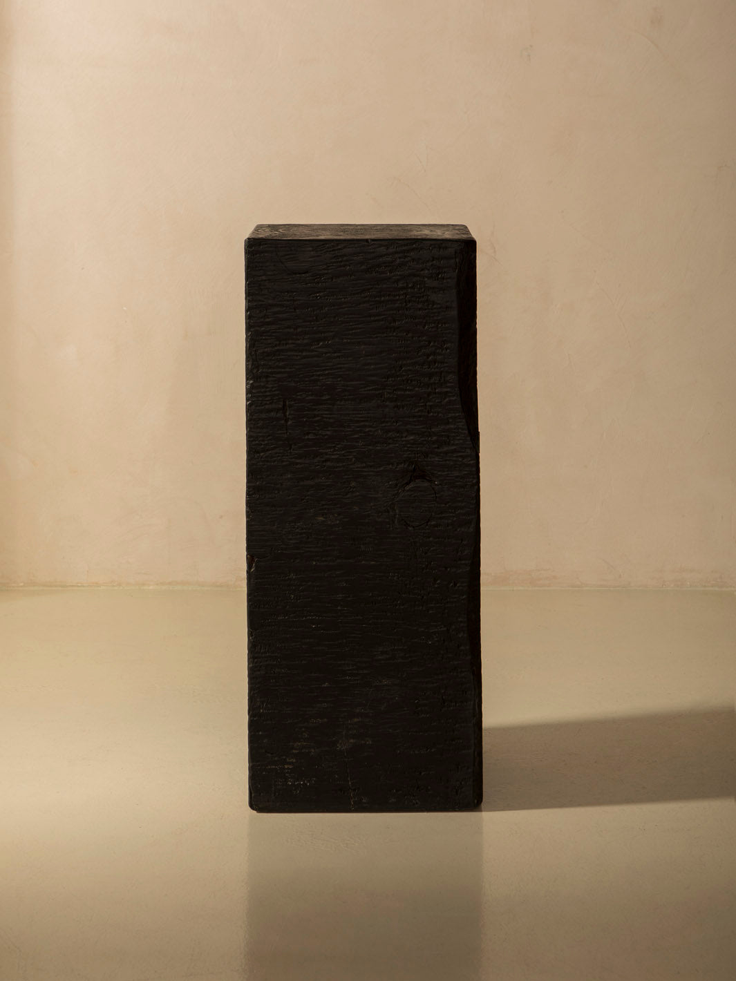 Peana Kuro 40x40x100cm