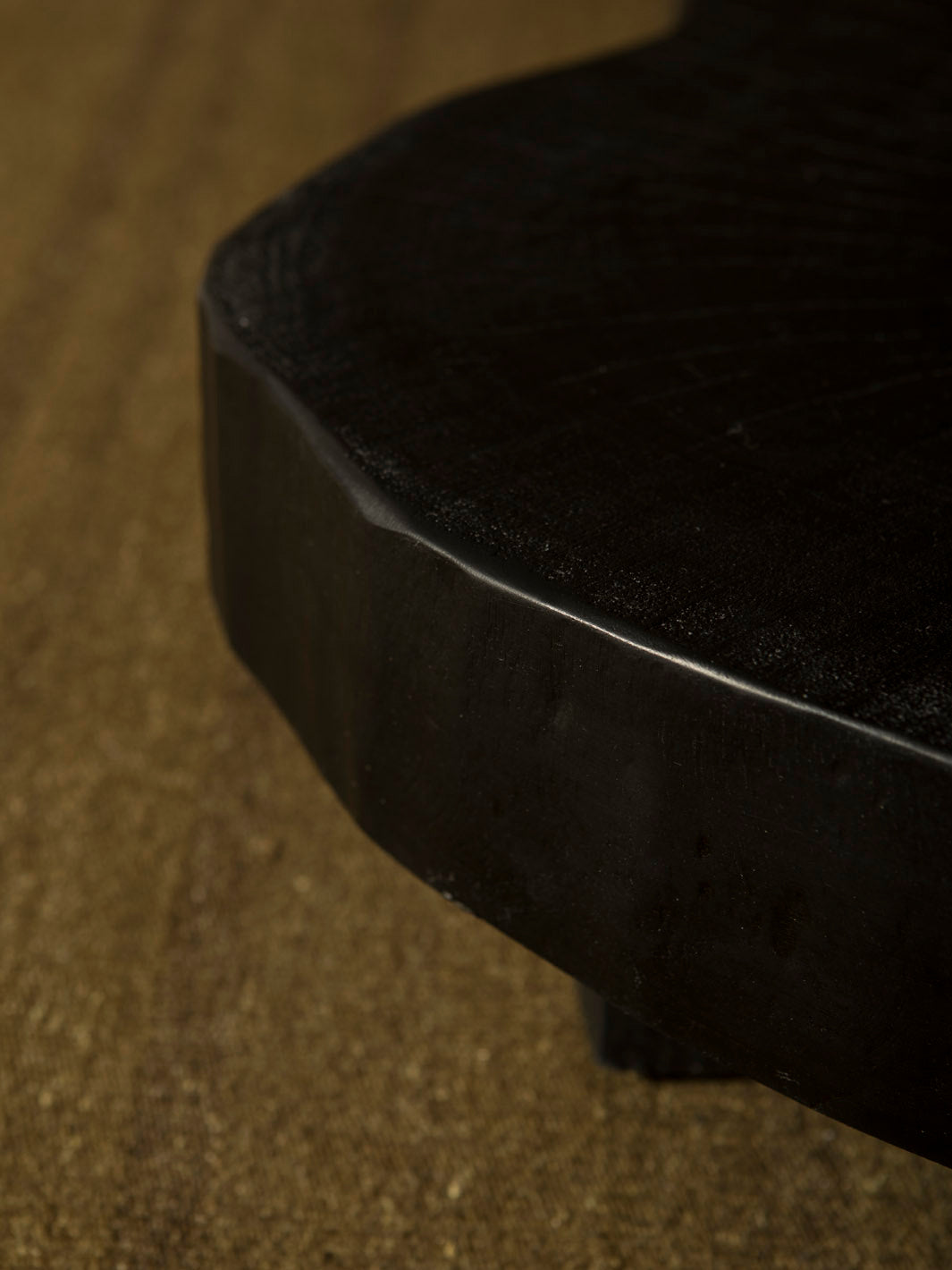 Yuán Yakisugi Pair of Tables