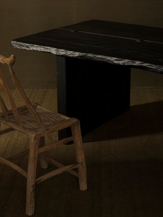 Mesa de comedor Ironwood centenario