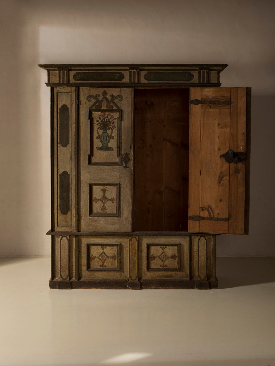 Armario Alsaciano s.XIX