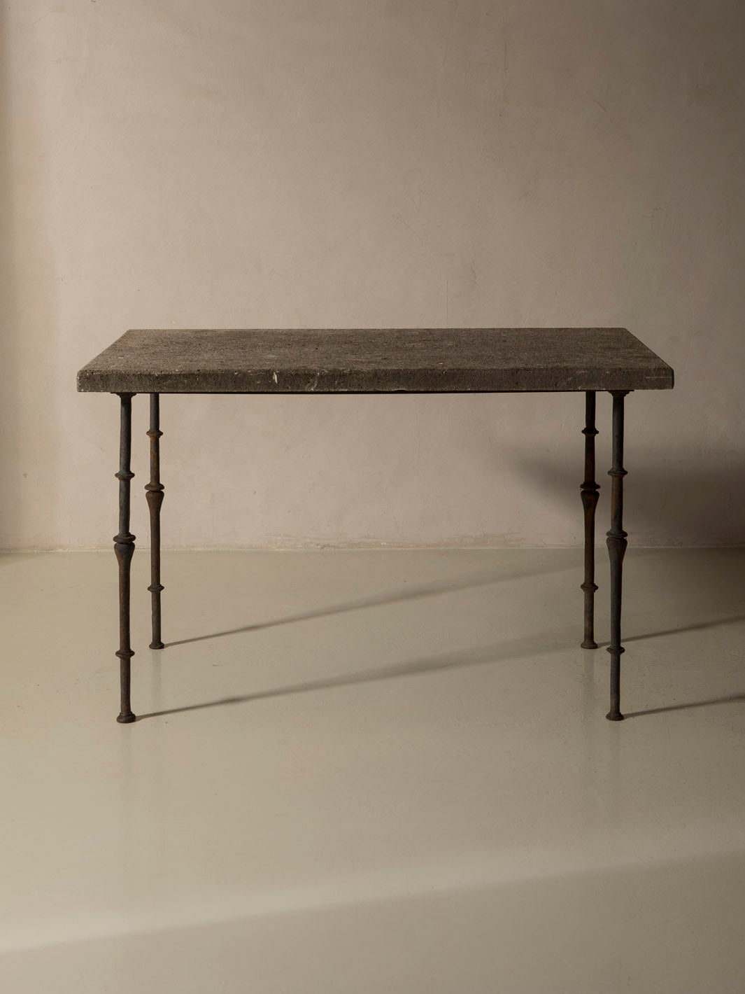 Mesa Bretaña s.XIX