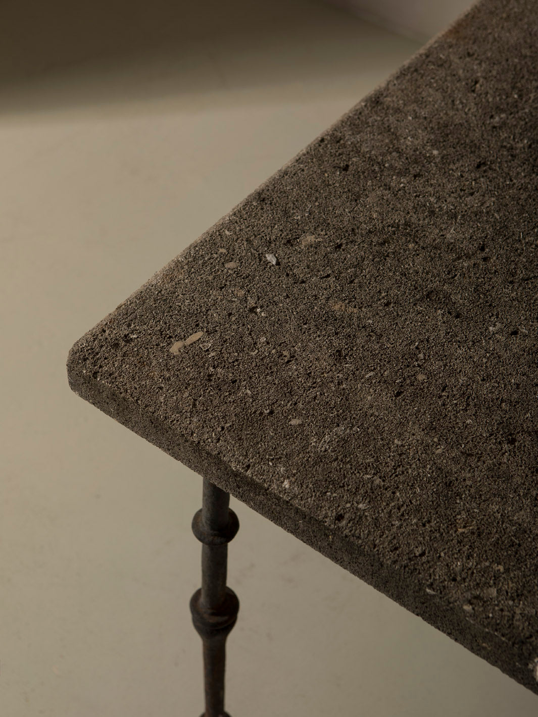 Mesa Bretaña s.XIX