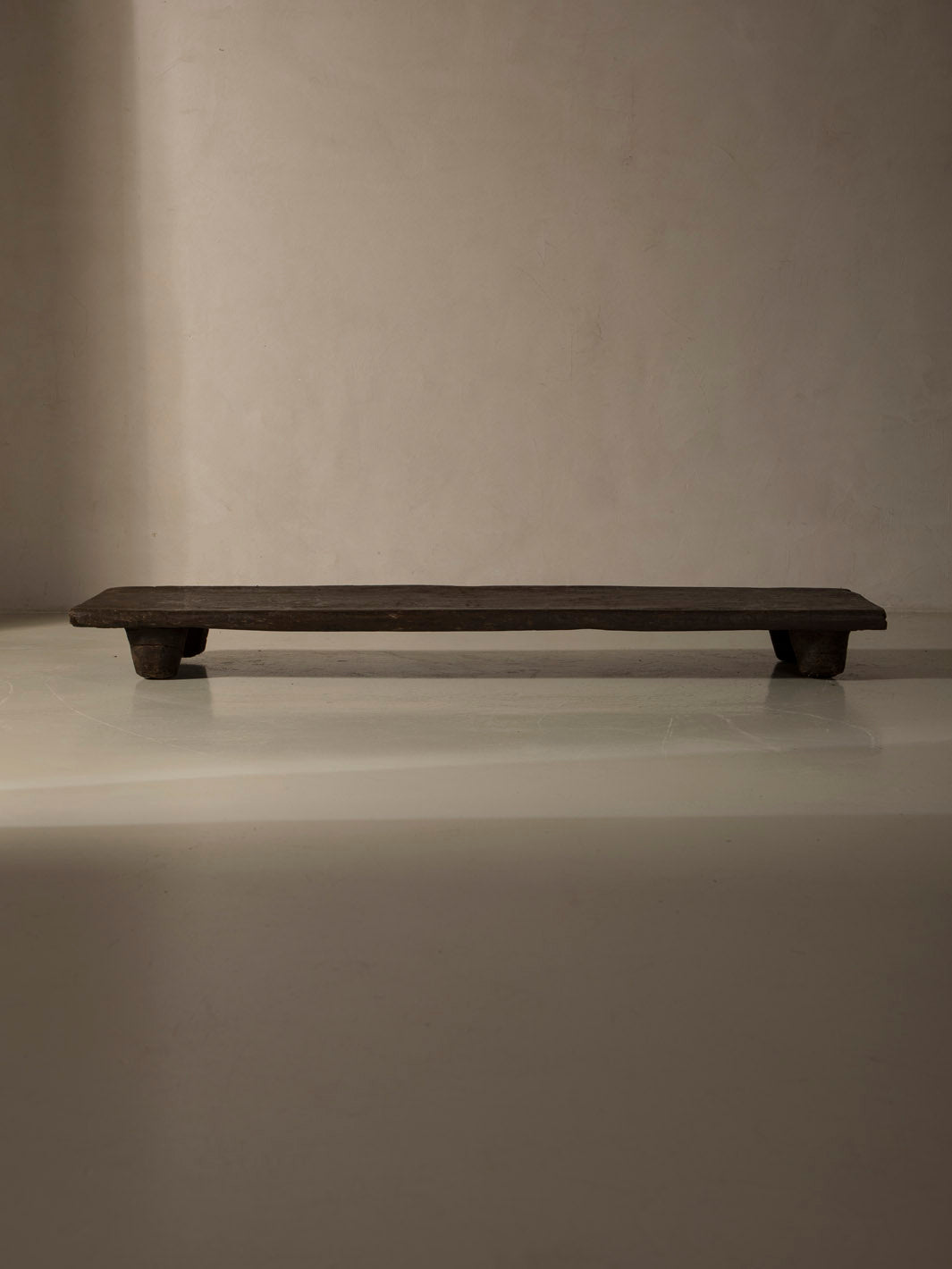 Low Naga Table