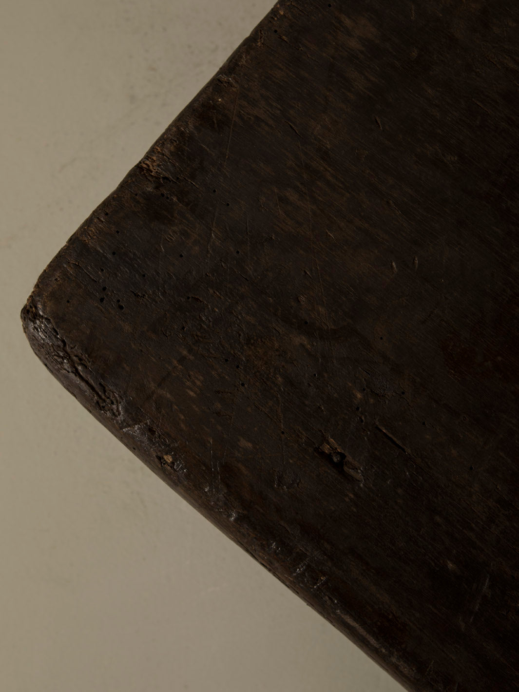 Low Naga Table