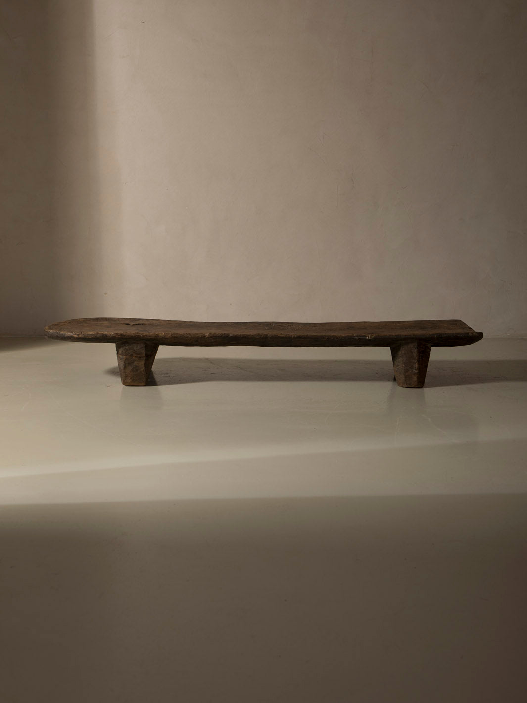 Naga Table 188x52x24 cm.