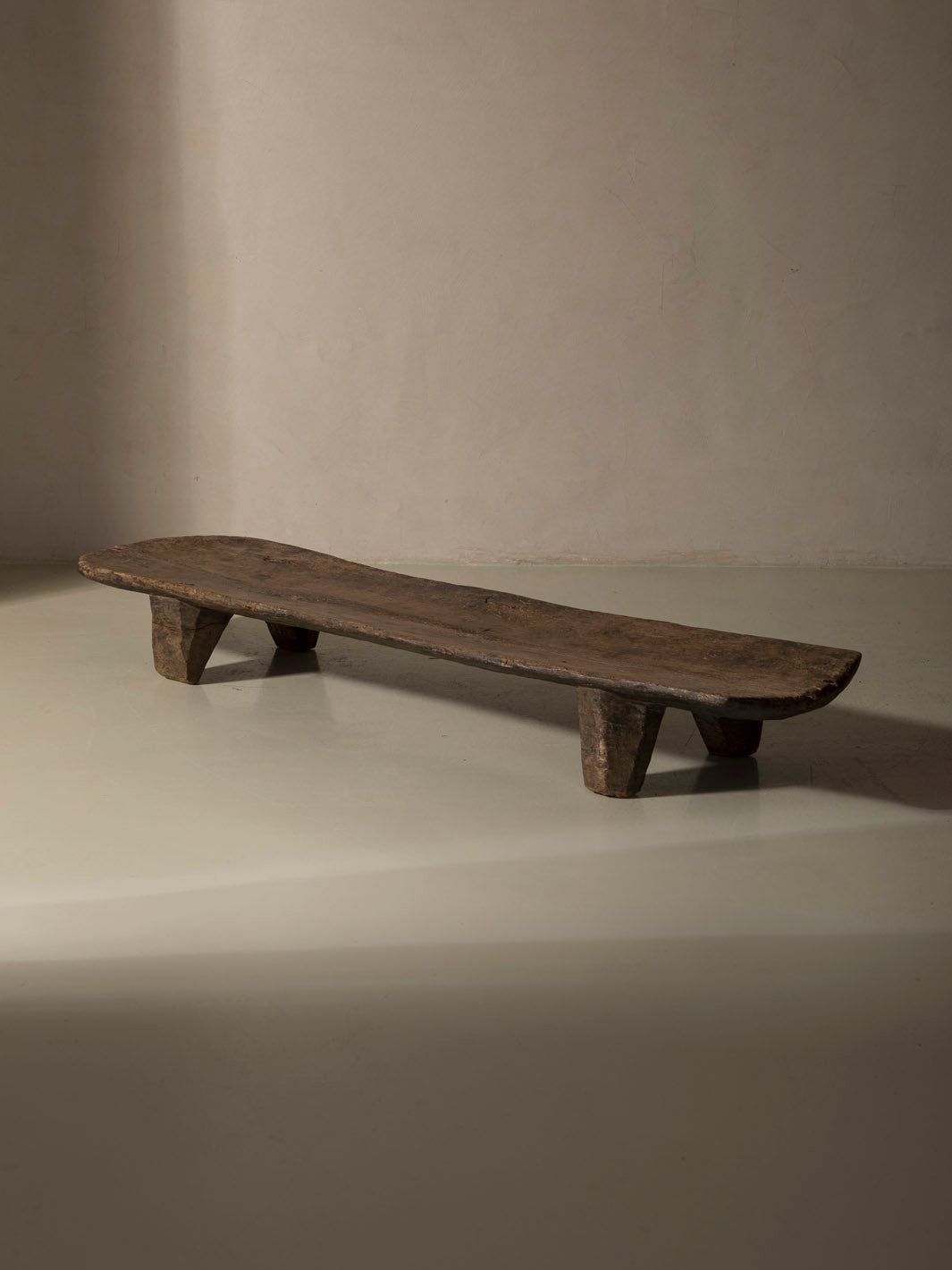 Naga Table 188x52x24 cm.