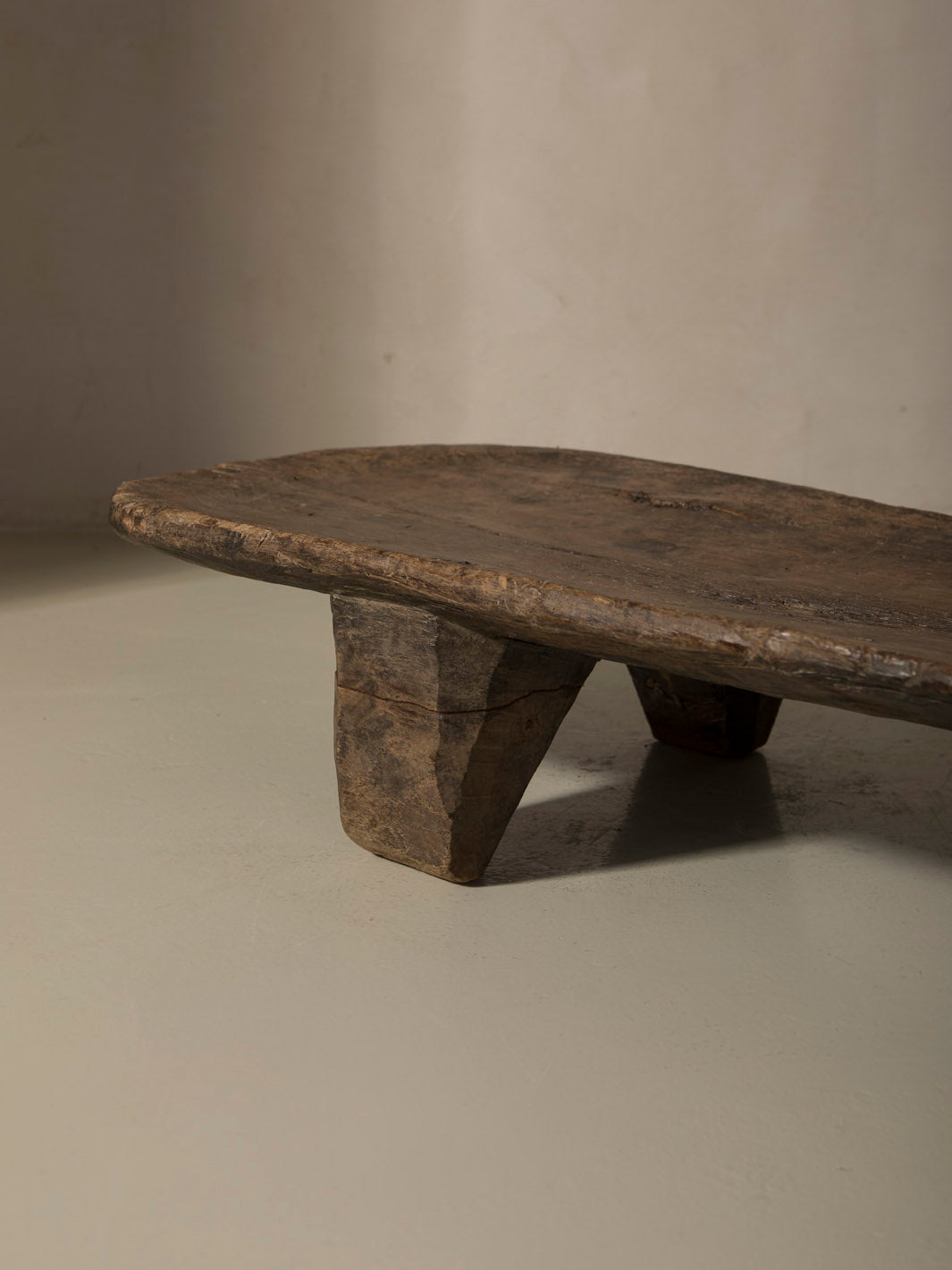 Naga Table 188x52x24 cm.