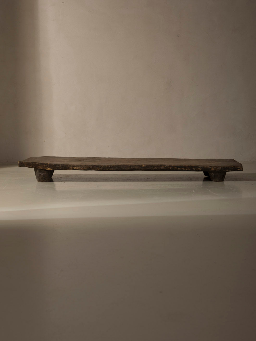 Mesa Naga baja