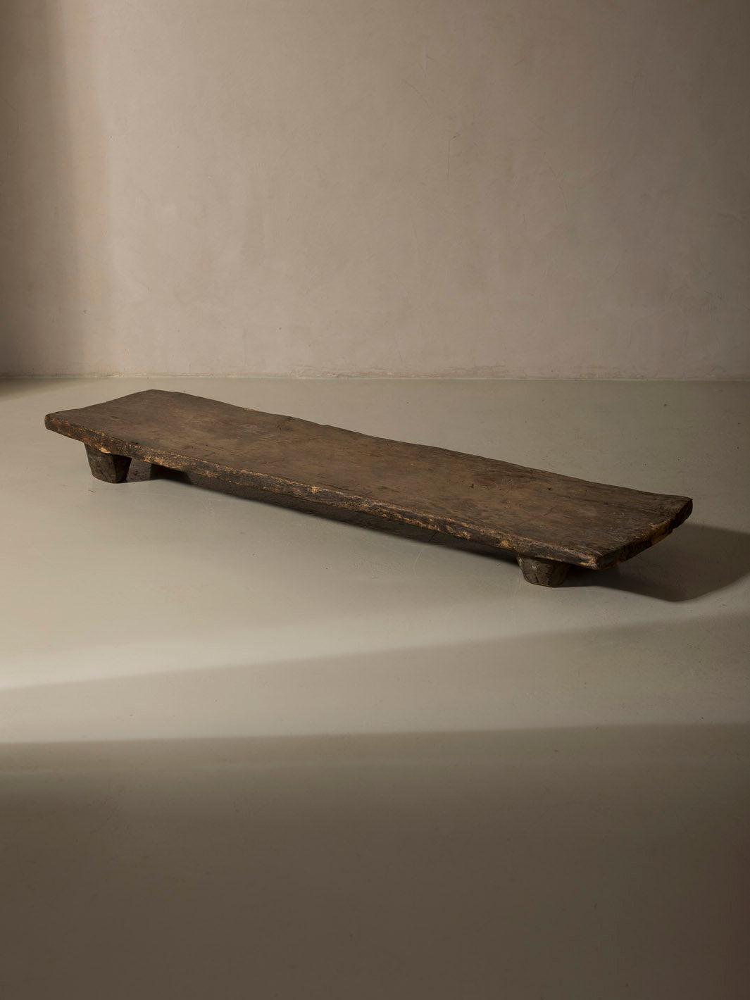 Mesa Naga baja