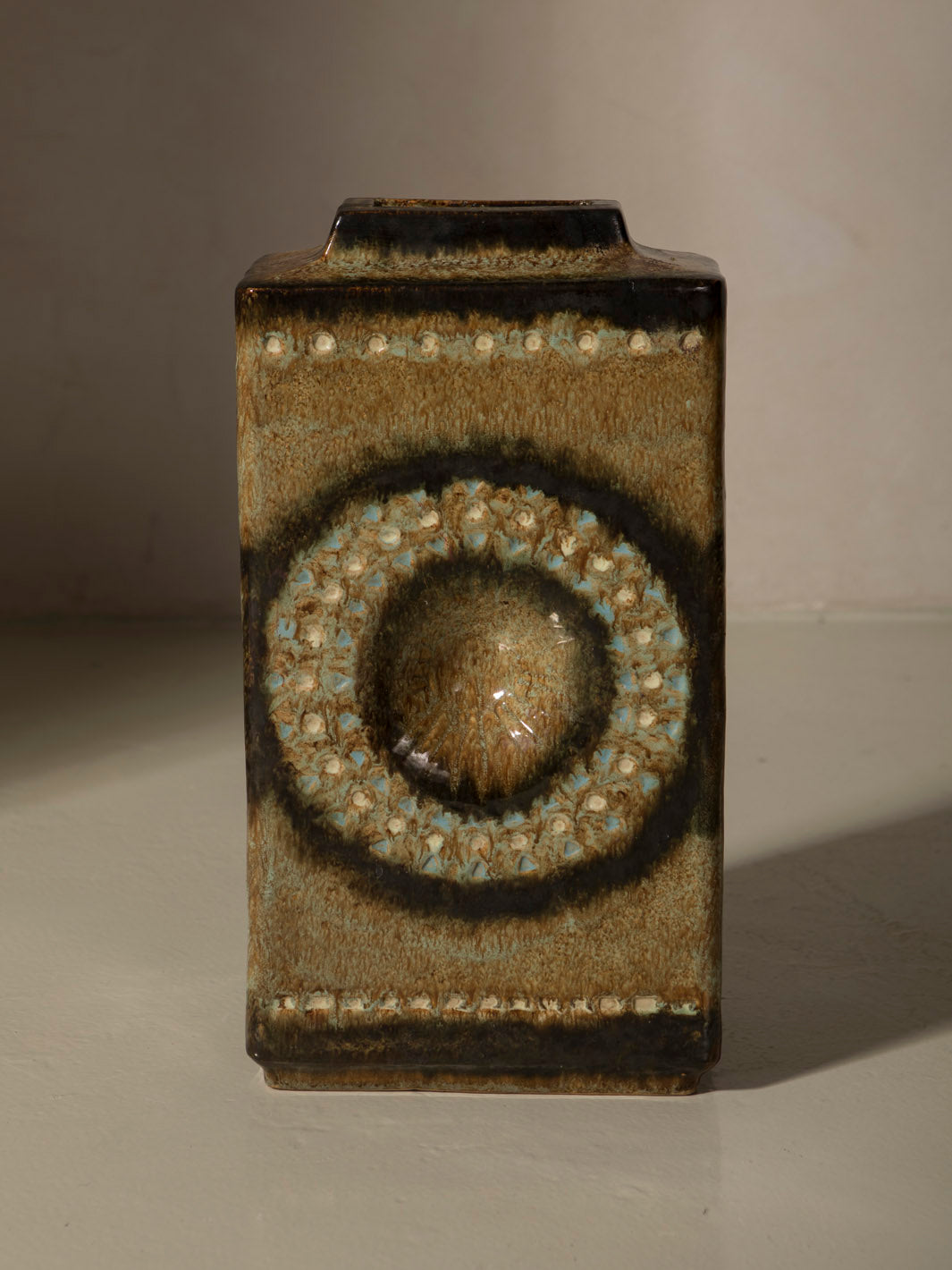 Jarrón Zslonay Hungría años 60