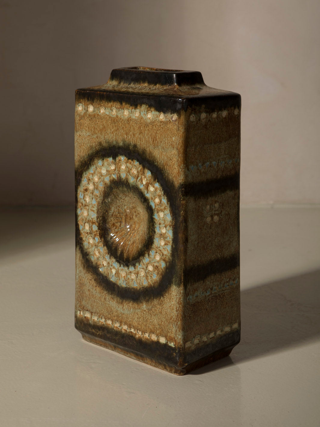 Jarrón Zslonay Hungría años 60