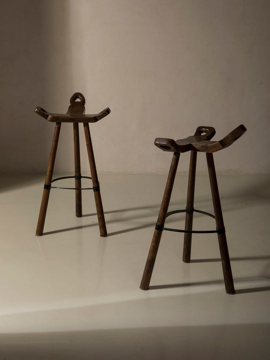 Pareja taburetes alsacianos años 50