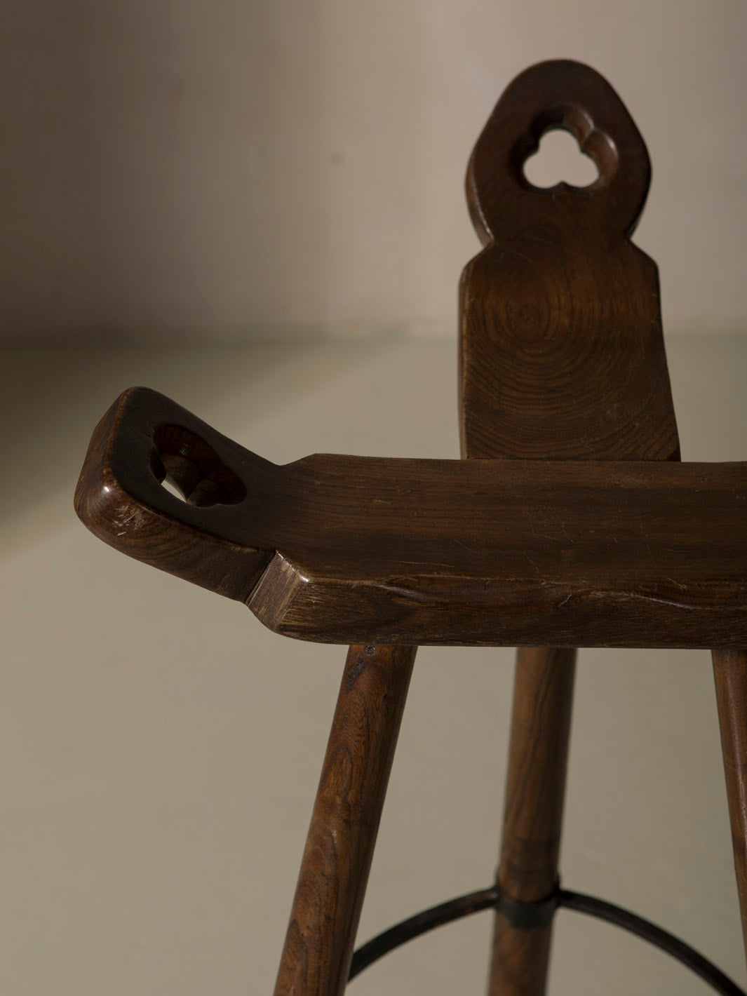 Pareja taburetes alsacianos años 50