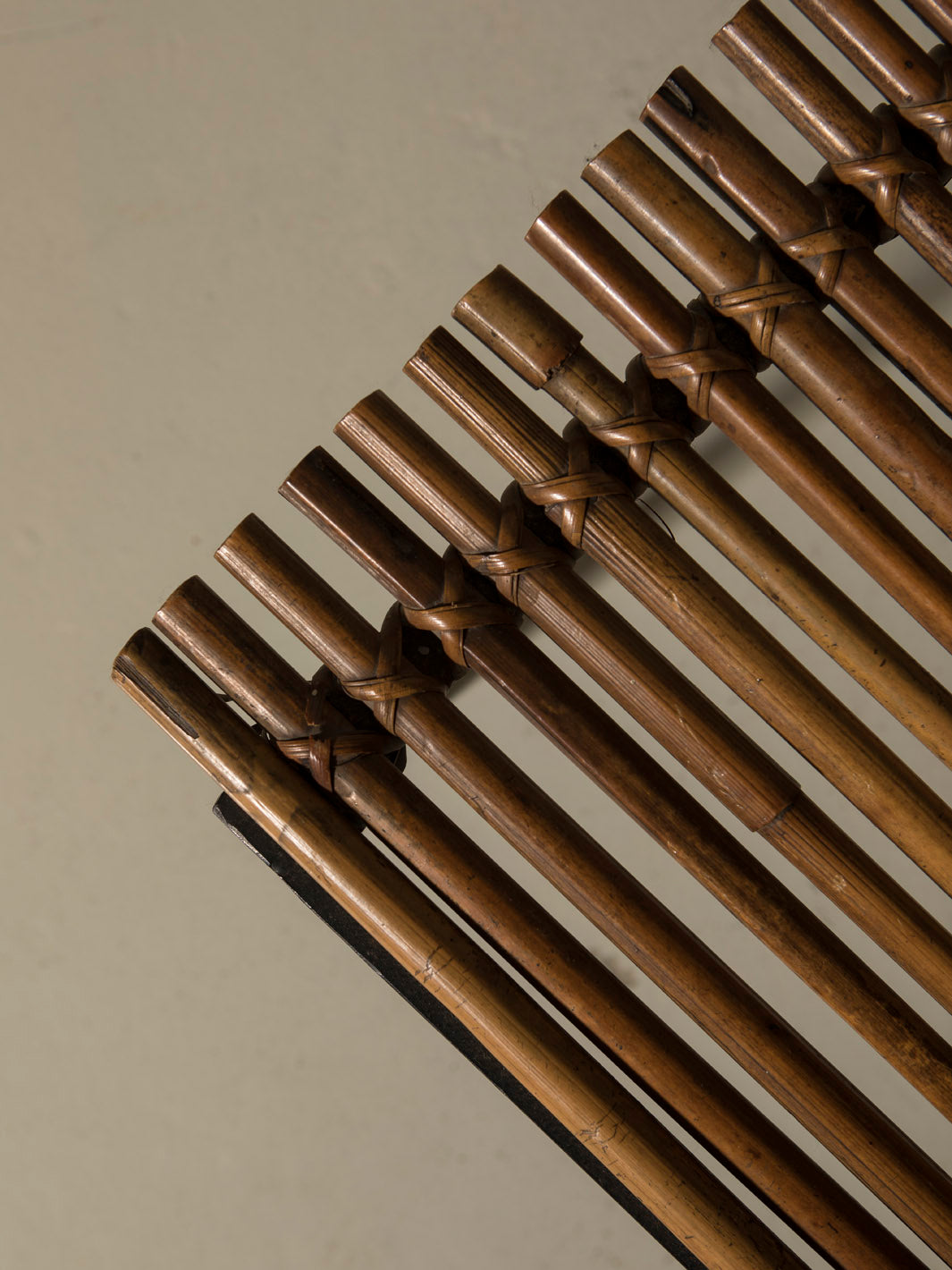 Banco bambú y hierro años 50