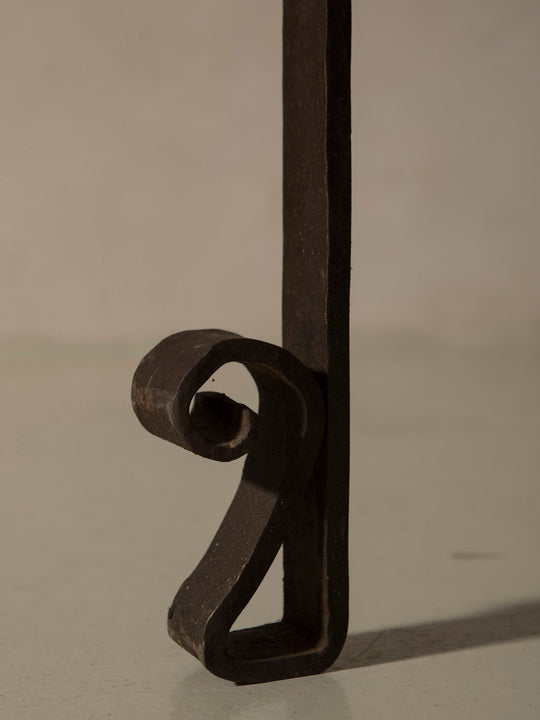 Mesa piedra Rogne s.XIX