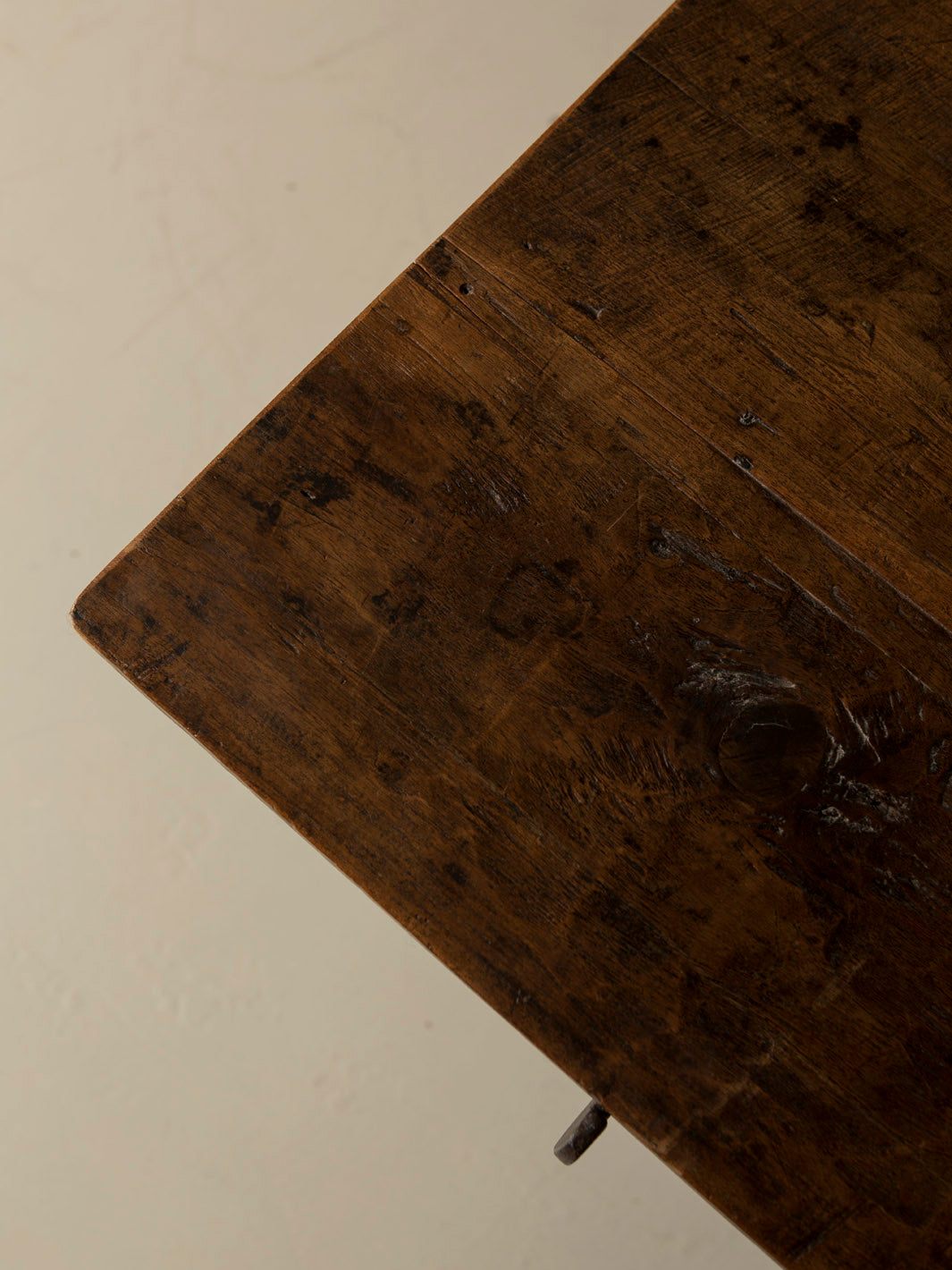 Mesa Nogal herrajes s.XIX