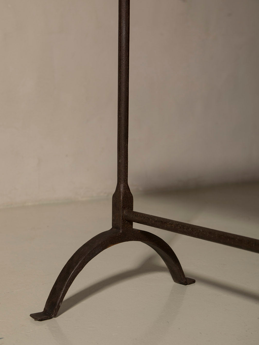 Mesa Nogal herrajes s.XIX