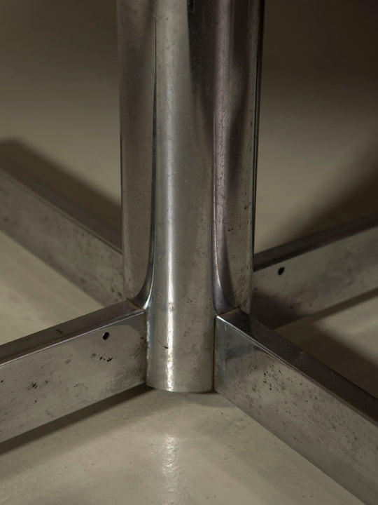 Mesa ovalada Knoll años 60