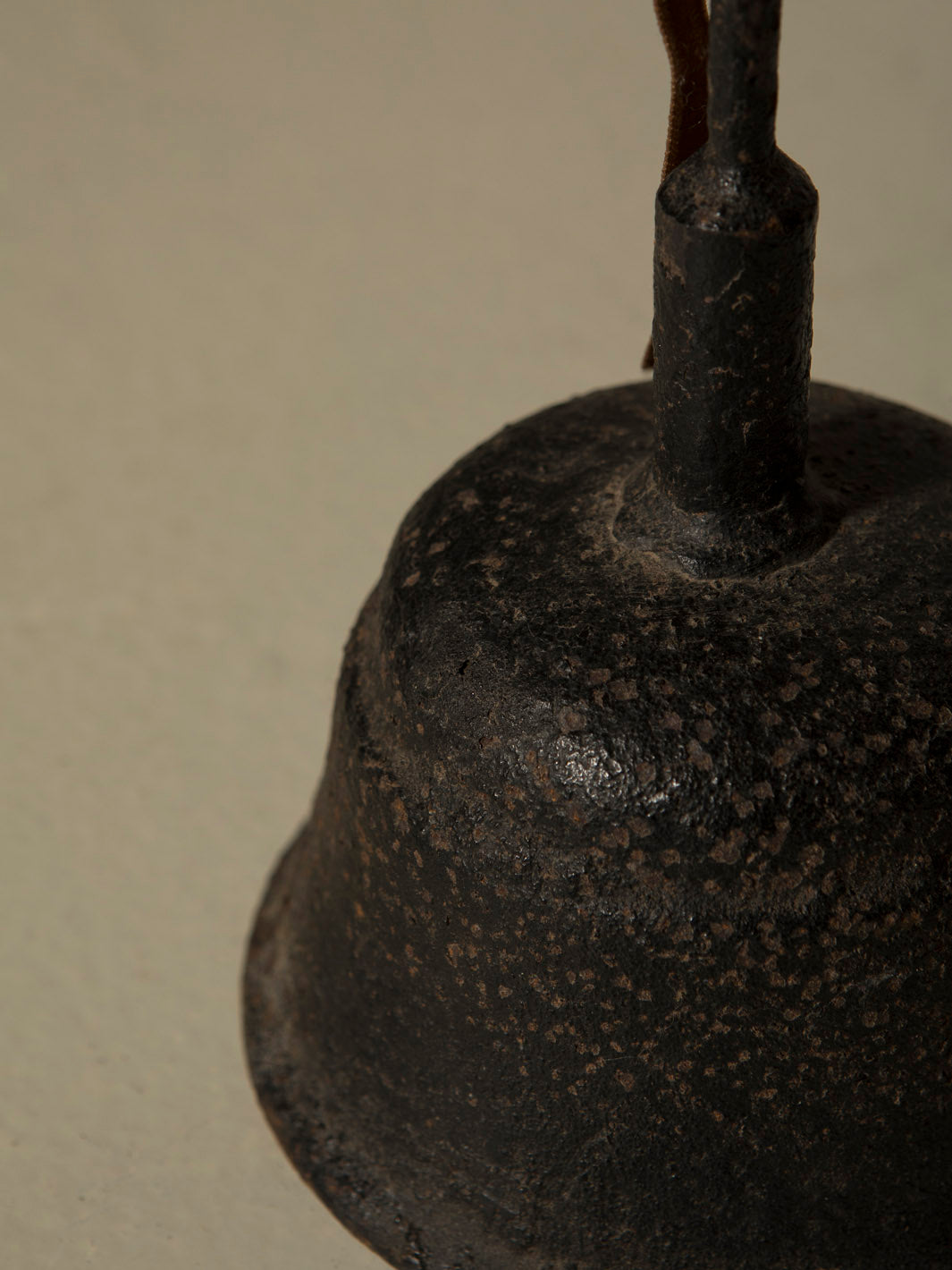 Candelabro Bell de hierro forjado